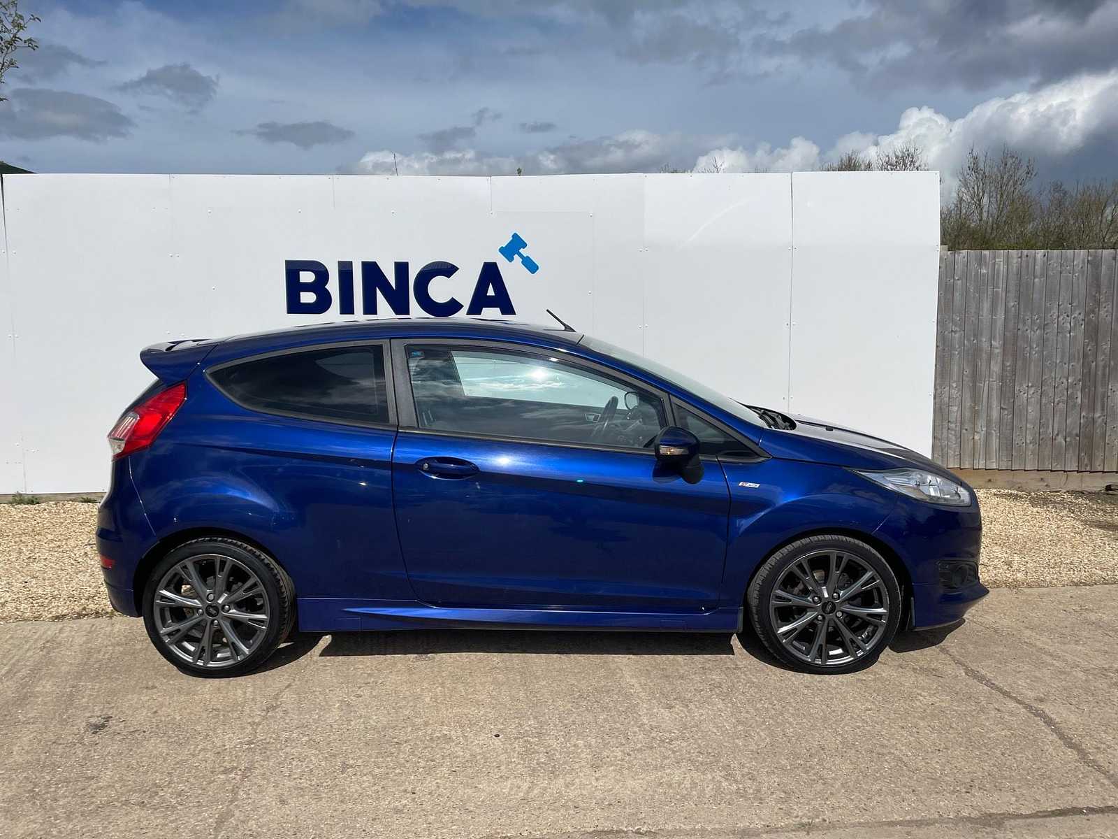 FORD FIESTA ST-LINE - Image 9