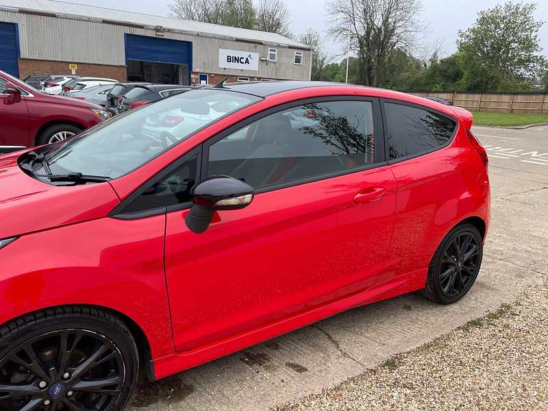 FORD FIESTA ZETEC S RED EDITION - Image 6