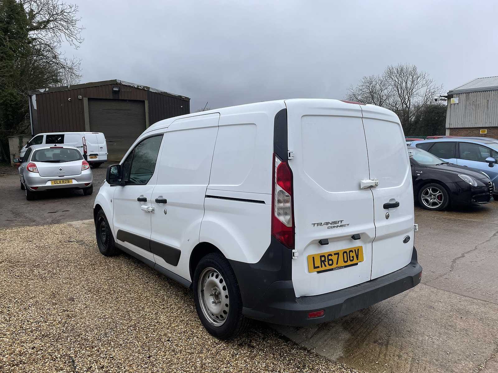 FORD TRANSIT CONNECT 200 - Image 6