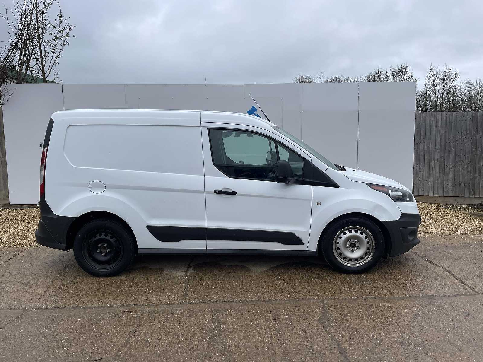 FORD TRANSIT CONNECT 200 - Image 9