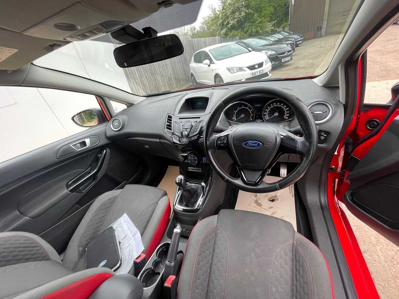 FORD FIESTA ZETEC S RED EDITION - Image 34